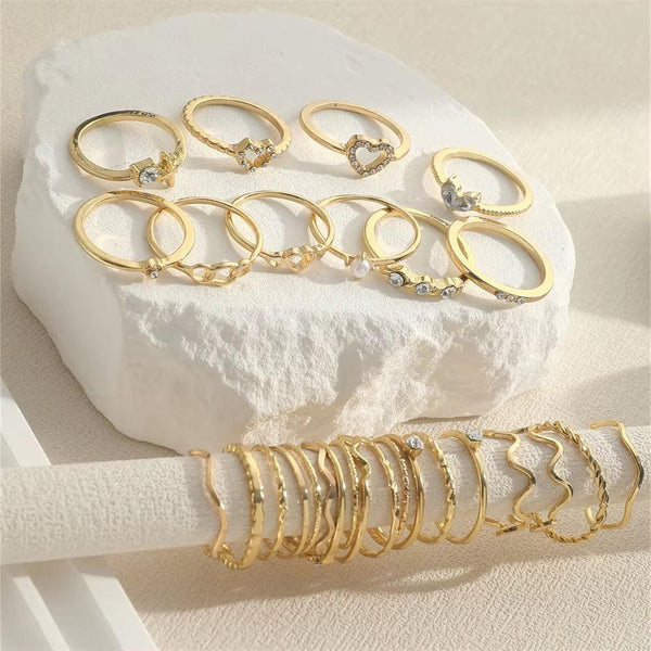 Fashion Simple Wave & Crystal Heart Rings Set